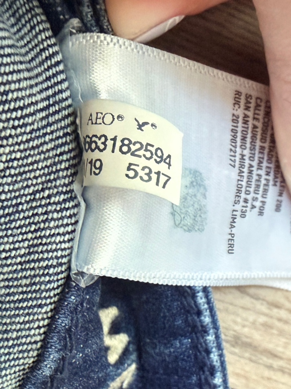 American Eagle Outfitters High Rise shortie size 8 - Picture 7 of 7